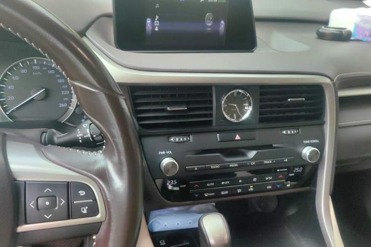 Used Lexus RX 2016 300 Two-Wheel Drive Elite Version China V Standard Audio And AC Panel
