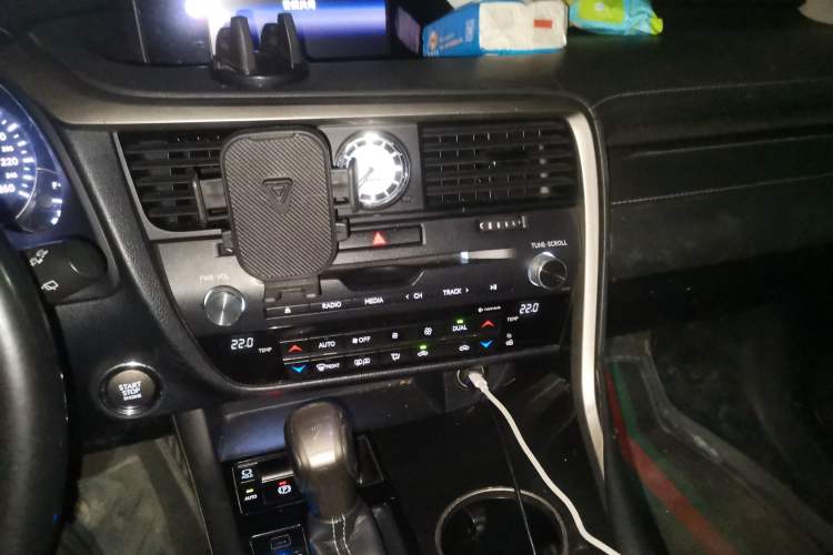 Used Lexus RX 2016 300 Two-Wheel Drive Comfort Edition China VI Standard Audio And AC Panel