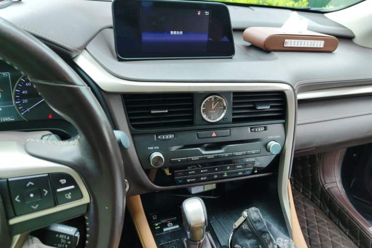 Used Lexus RX 2016 300 Two-Wheel Drive Comfort Edition China V Standard Audio And AC Panel