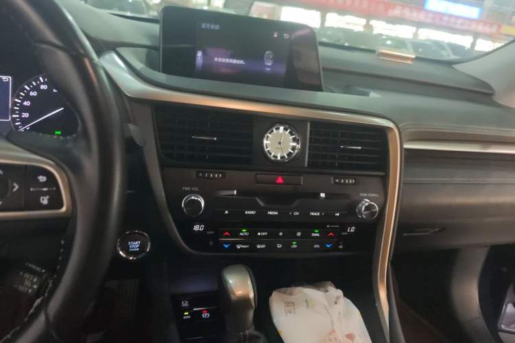 Used Lexus RX 2016 300 Two-Wheel Drive Elite Version China V Standard Audio And AC Panel