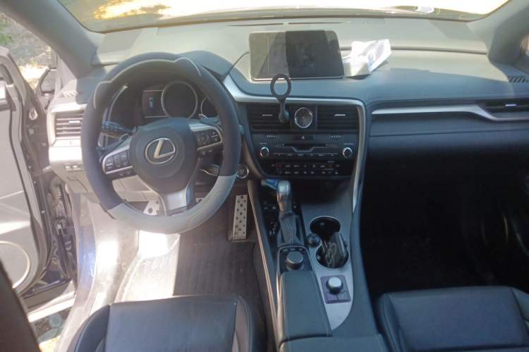 Used Lexus RX 2016 300 4x4 F SPORT Version China V Standard Center Console