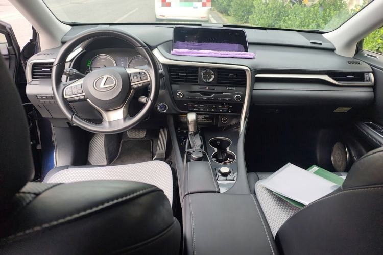 Used Lexus RX 2016 450h Four-Wheel Drive Elegant Edition Center Console
