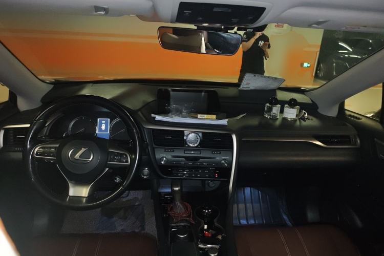Used Lexus RX 2016 300 Two-Wheel Drive Comfort Edition China V Standard Center Console