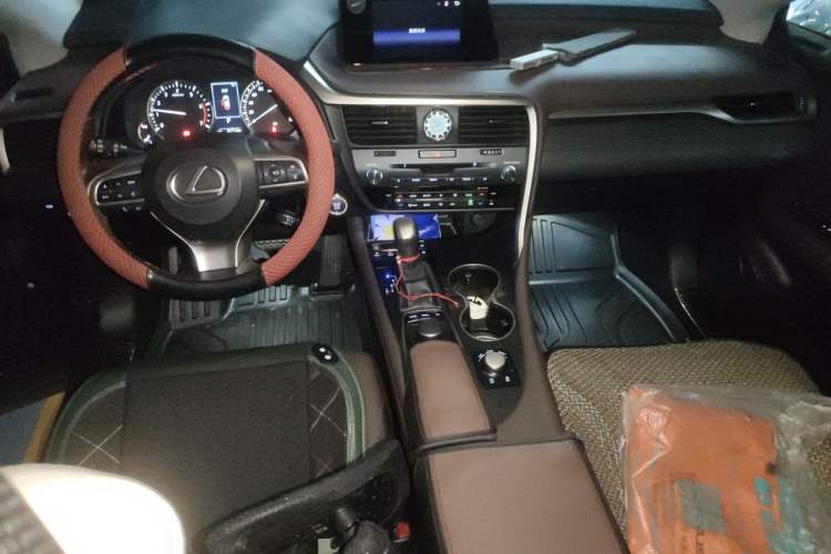 Used Lexus RX 2016 300 4x4 Elegant Edition China VI Center Console