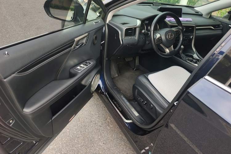 Used Lexus RX 2016 450h Four-Wheel Drive Elegant Edition Driver Seat