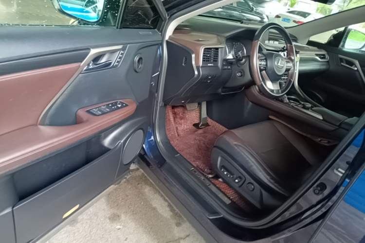 Used Lexus RX 2016 300 4x4 Elegant Edition China V-standard Driver Seat