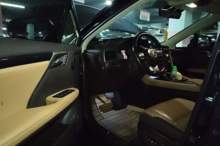 Used Lexus RX 2016 300 4x4 Elegant Edition China V-standard Driver Seat