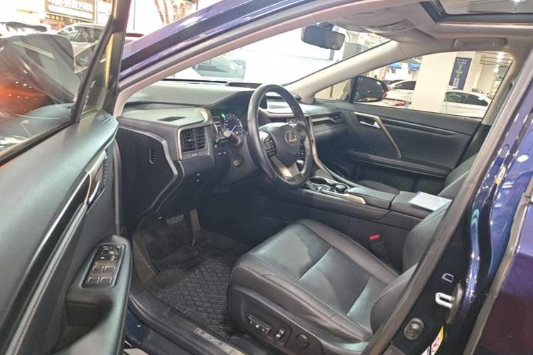 Used Lexus RX 2016 300 4x4 Elegant Edition China V-standard Driver Seat