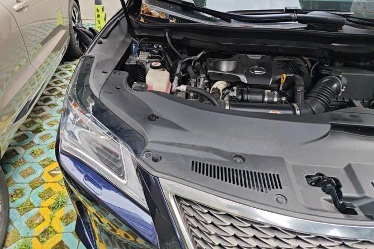 Used Lexus RX 2016 300 Two-Wheel Drive Elite Version China V Standard Engine Bay Right