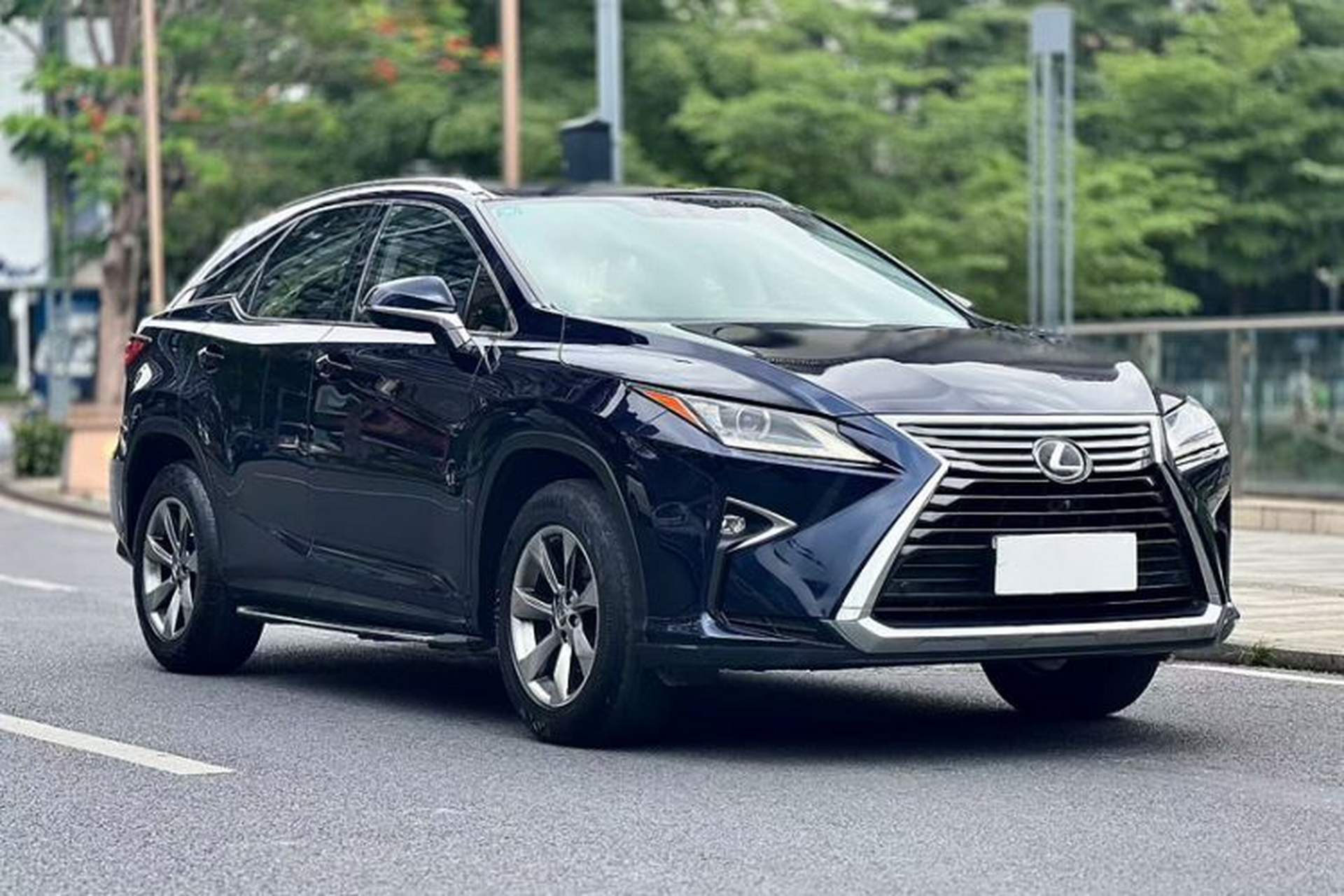 Used Lexus RX 2016 300 Two-Wheel Drive Elite Version China V Standard Exterior 3