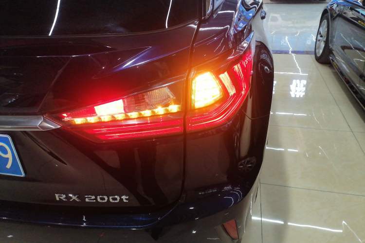 Used Lexus RX 2016 300 4x4 Elegant Edition China V-standard Exterior 6