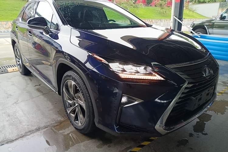Used Lexus RX 2016 300 4x4 Elegant Edition China V-standard Front Right 45 Deg