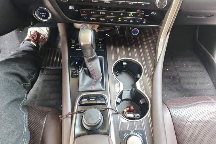 Used Lexus RX 2016 450h Four-Wheel Drive Luxury Edition Gear Lever