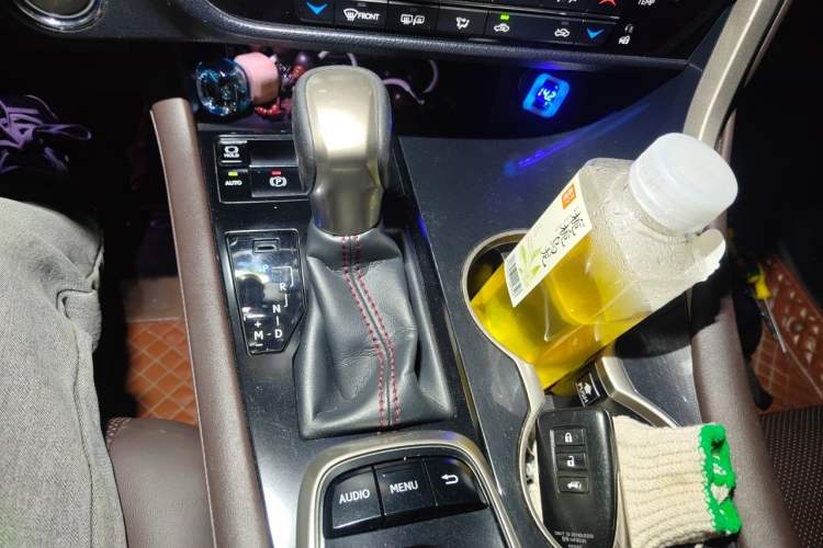 Used Lexus RX 2016 300 4x4 Elegant Edition China V-standard Gear Lever