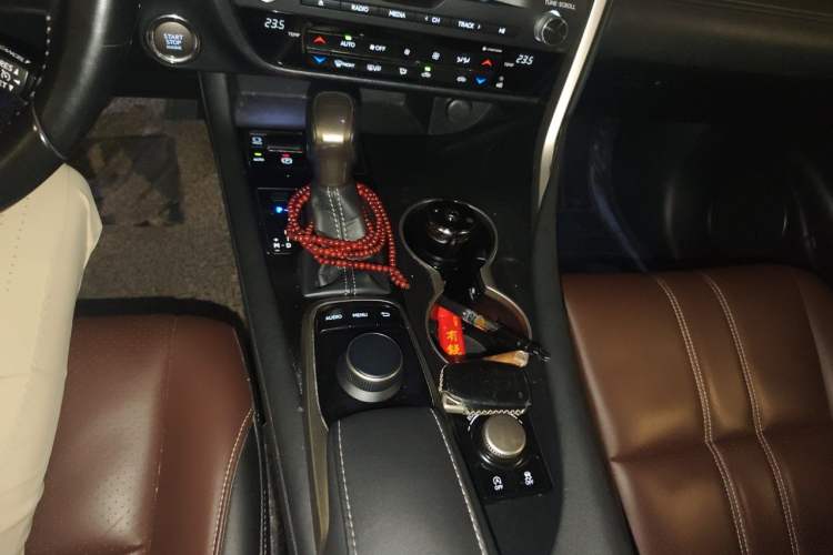 Used Lexus RX 2016 300 Two-Wheel Drive Comfort Edition China V Standard Gear Lever