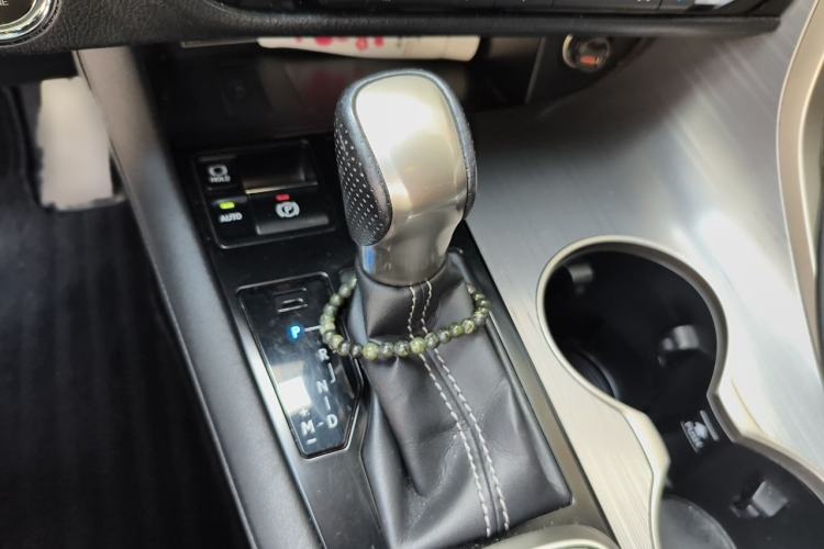 Used Lexus RX 2016 300 4x4 F SPORT Version China V Standard Gear Lever