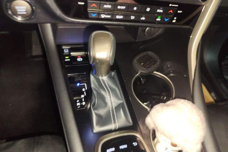 Used Lexus RX 2016 300 Two-Wheel Drive Elite Version China V Standard Gear Lever