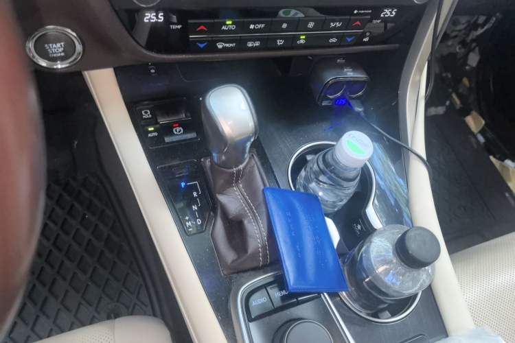 Used Lexus RX 2016 300 Two-Wheel Drive Comfort Edition China V Standard Gear Lever
