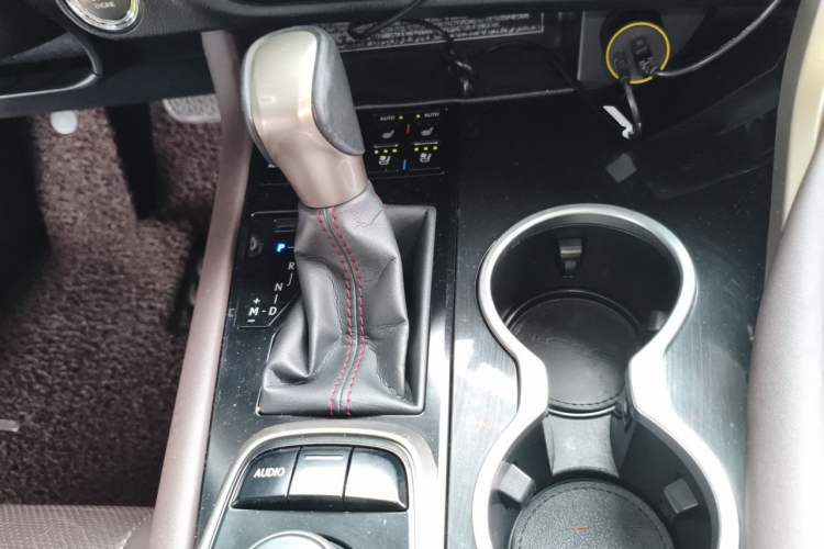 Used Lexus RX 2016 300 4x4 Elegant Edition China V-standard Gear Lever