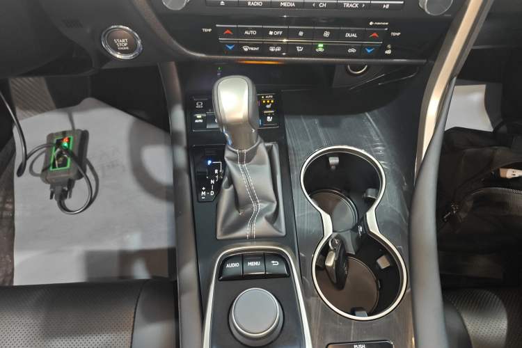 Used Lexus RX 2016 300 4x4 Elegant Edition China VI Gear Lever