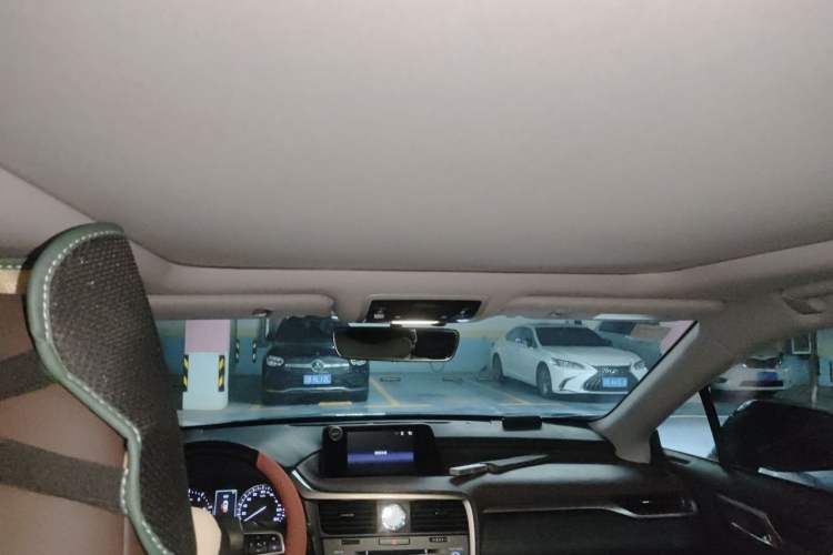 Used Lexus RX 2016 300 4x4 Elegant Edition China VI Headliner