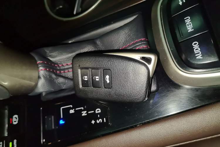 Used Lexus RX 2016 450h Four-Wheel Drive Luxury Edition Interior 1