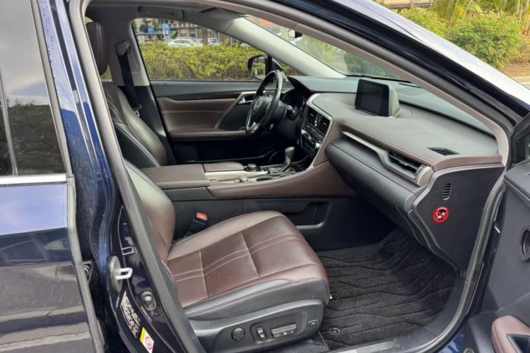 Used Lexus RX 2016 450h Four-Wheel Drive Luxury Edition Interior 2