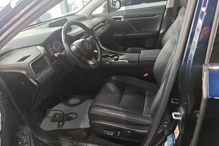 Used Lexus RX 2016 300 4x4 Elegant Edition China VI Left Front Seat