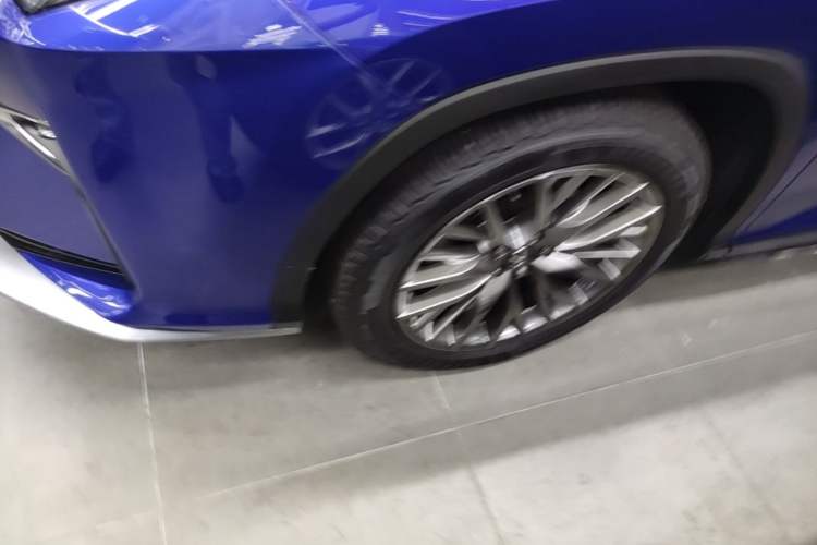 Used Lexus RX 2016 300 4x4 F SPORT Version China V Standard Left Front Wheel Hub
