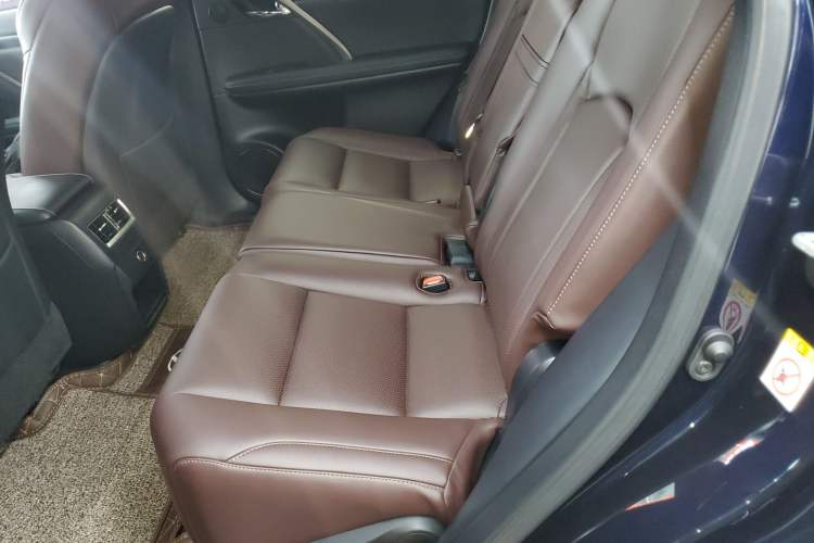 Used Lexus RX 2016 300 Two-Wheel Drive Elite Version China V Standard Left Rear Seat