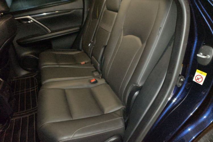 Used Lexus RX 2016 300 Two-Wheel Drive Comfort Edition China V Standard Left Rear Seat