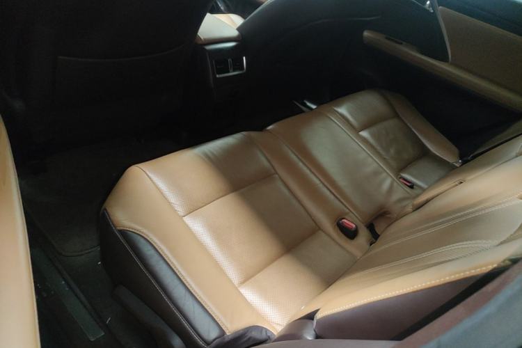 Used Lexus RX 2016 300 4x4 Elegant Edition China V-standard Left Rear Seat
