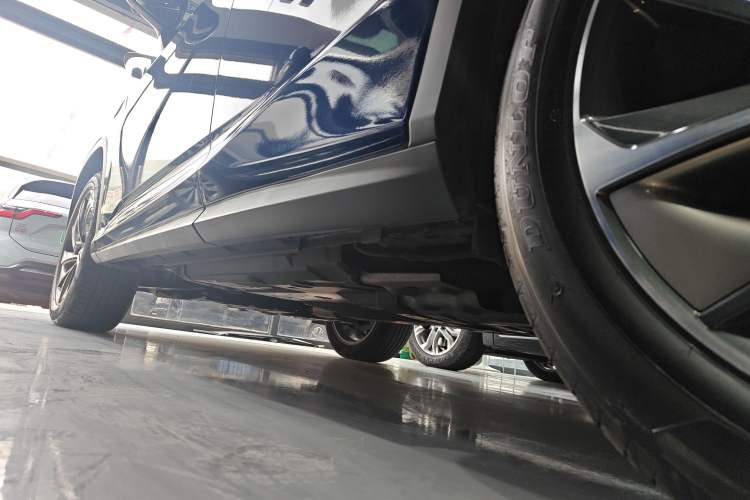 Used Lexus RX 2016 300 4x4 Elegant Edition China VI Left Side Sill