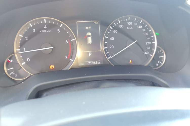 Used Lexus RX 2016 300 Two-Wheel Drive Elite Version China V Standard Odometer Close Up