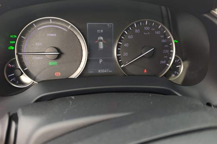 Used Lexus RX 2016 450h Four-Wheel Drive Elegant Edition Odometer Close Up