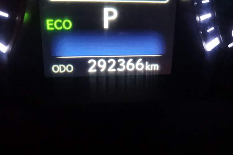 Used Lexus RX 2016 300 Two-Wheel Drive Comfort Edition China VI Standard Odometer Close Up