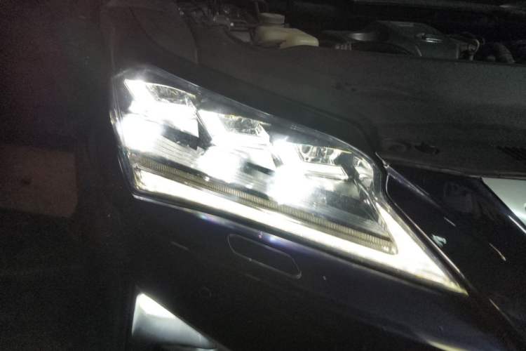 Used Lexus RX 2016 300 4x4 Elegant Edition China V-standard Right Front Headlight