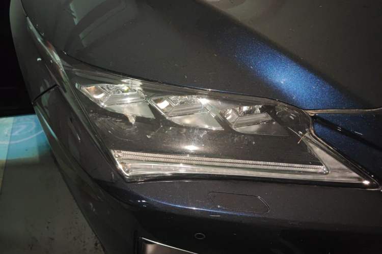 Used Lexus RX 2016 300 4x4 Elegant Edition China V-standard Right Front Headlight