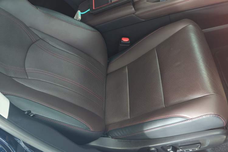 Used Lexus RX 2016 300 4x4 Elegant Edition China V-standard Right Front Seat