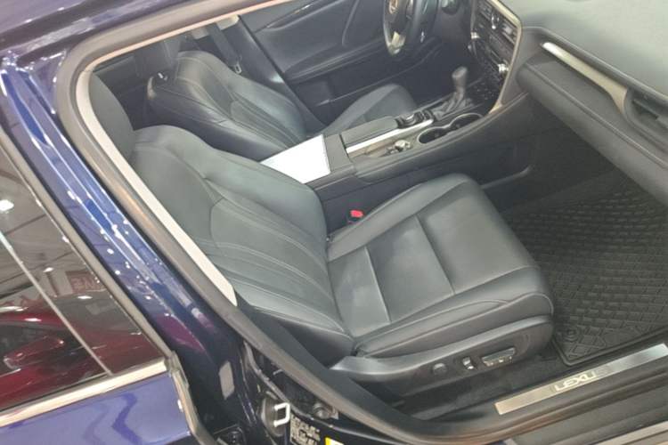 Used Lexus RX 2016 300 4x4 Elegant Edition China V-standard Right Front Seat