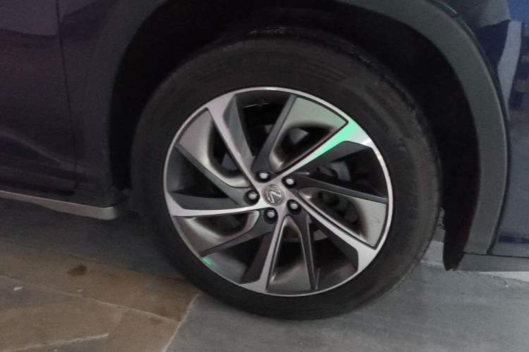Used Lexus RX 2016 300 4x4 Elegant Edition China V-standard Right Front Wheel Hub