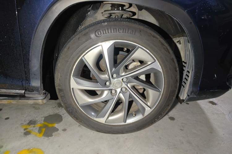 Used Lexus RX 2016 300 4x4 Elegant Edition China V-standard Right Front Wheel Hub