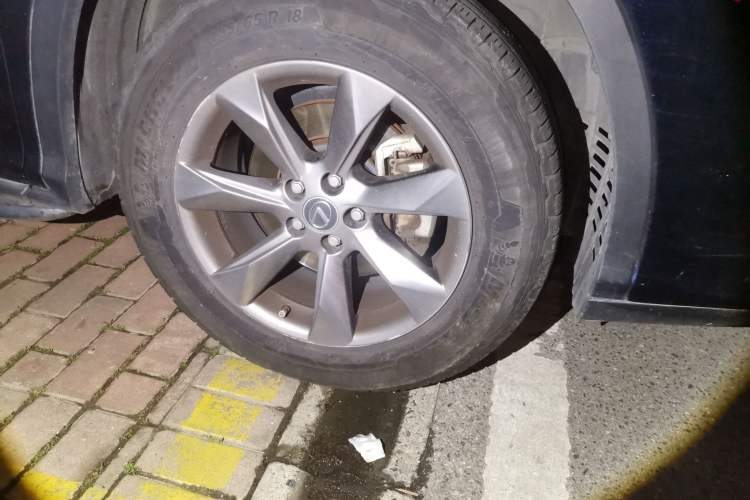 Used Lexus RX 2016 300 Two-Wheel Drive Comfort Edition China VI Standard Right Front Wheel Hub