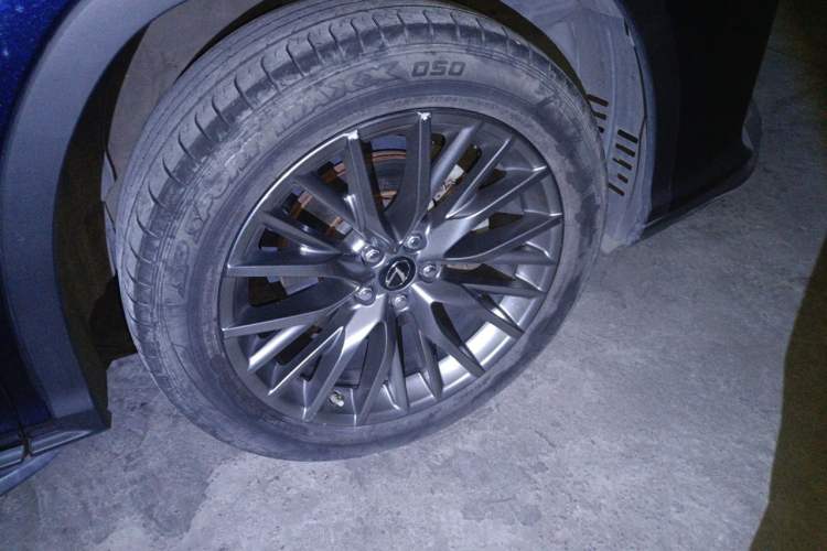 Used Lexus RX 2016 300 4x4 F SPORT Version China V Standard Right Front Wheel Hub