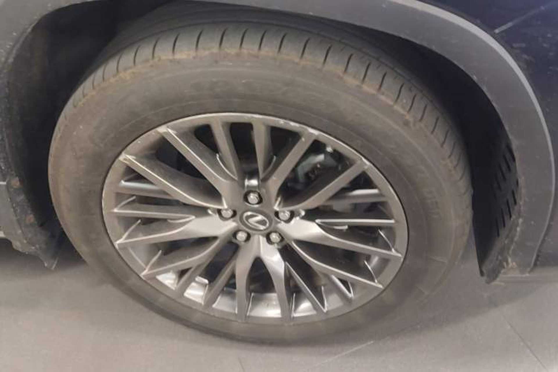 Used Lexus RX 2016 300 4x4 F SPORT Version China V Standard Right Front Wheel Hub