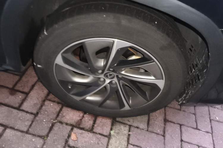 Used Lexus RX 2016 300 4x4 Elegant Edition China VI Right Front Wheel Hub