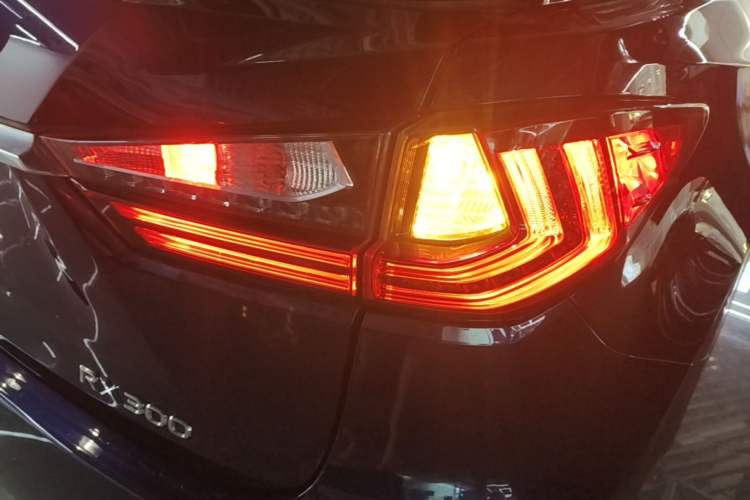 Used Lexus RX 2016 300 Two-Wheel Drive Elite Version China V Standard Right Rear Taillight