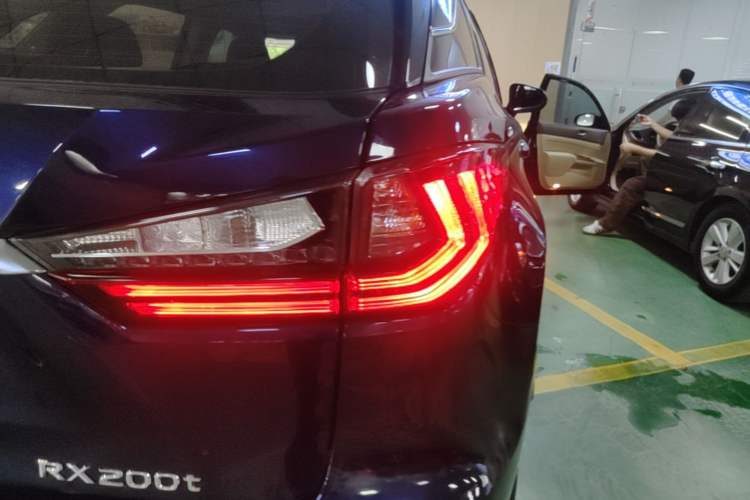 Used Lexus RX 2016 300 Two-Wheel Drive Elite Version China V Standard Right Rear Taillight