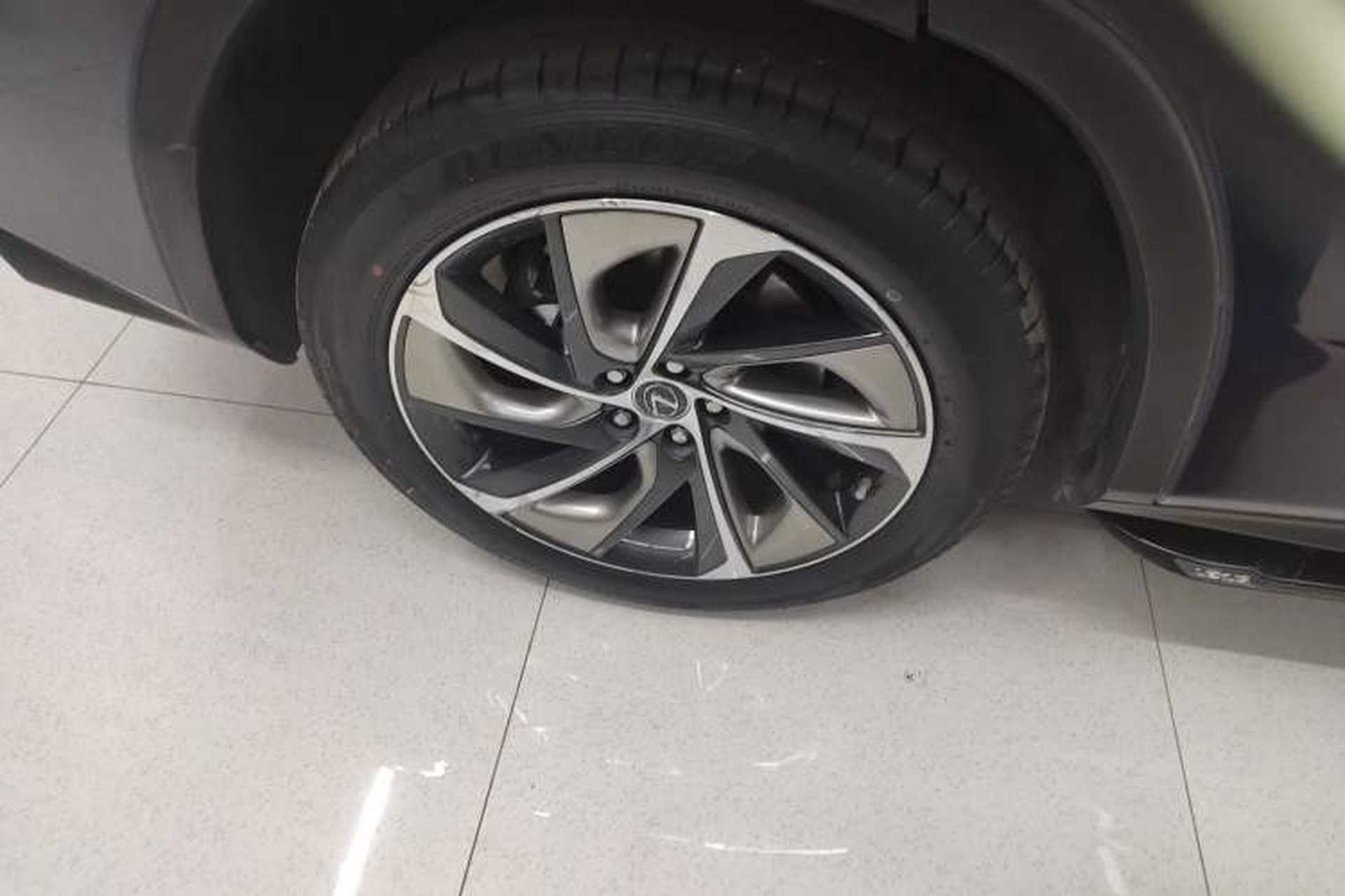 Used Lexus RX 2016 300 4x4 Elegant Edition China VI Right Rear Wheel Hub