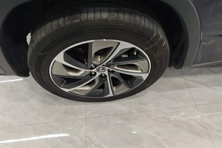 Used Lexus RX 2016 300 4x4 Elegant Edition China V-standard Right Rear Wheel Hub